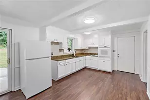 4750 Janice Dr, South Fulton, GA 30337 - Photo 10