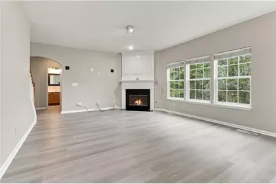 411 Azure Court, Stockbridge, GA 30281 - Photo 8