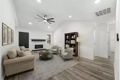 648 Fieldcrest Drive, McDonough, GA 30253 - Photo 2