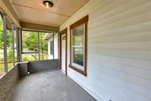 2486 Claude St NW, Atlanta, GA 30318 - Photo 2