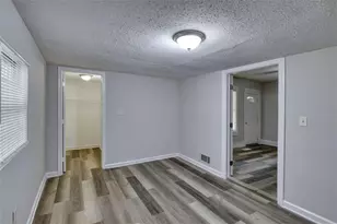 2486 Claude St NW, Atlanta, GA 30318 - Photo 8