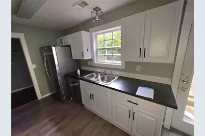 421 Shenandoah Court, Winder, GA 30680 - Photo 6
