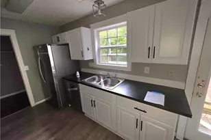 421 Shenandoah Ct, Winder, GA 30680 - Photo 6