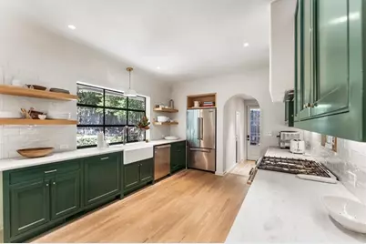 360 Eureka Drive NE, Atlanta, GA 30305 - Photo 8