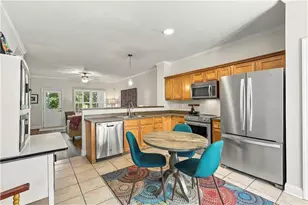 3052 Lauren Parc Rd, Decatur, GA 30032 - Photo 10