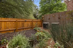 1606 Lexington Dr, Roswell, GA 30075 - Photo 42