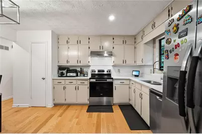 7327 Stream Court, Riverdale, GA 30296 - Photo 2