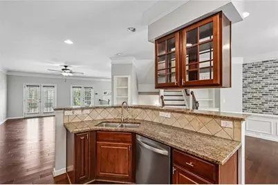 1005 Manchester Way, Roswell, GA 30075 - Photo 12