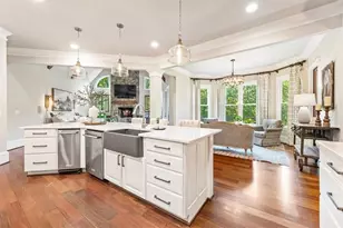 1310 Cashiers Way, Roswell, GA 30075 - Photo 2