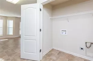 947 Haymon Dr, Winder, GA 30680 - Photo 16