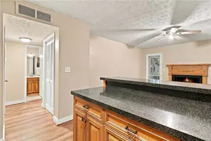 923 Dunbar Dr, Atlanta, GA 30338 - Photo 6