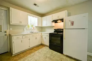 1129 Ext W College St, Griffin, GA 30224 - Photo 6