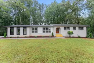 758 Springlake Rd, Lawrenceville, GA 30045 - Photo 2
