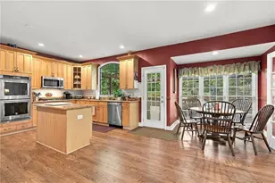 2983 Tynewick Walk NE, Roswell, GA 30075 - Photo 8
