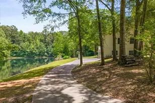177 Norton Cir, Carrollton, GA 30117 - Photo 10