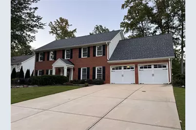 1065 Princeton Walk NE, Marietta, GA 30068 - Photo 2