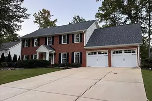 1065 Princeton Walk NE, Marietta, GA 30068 - Photo 2