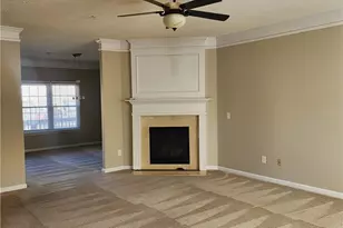 606 Market Pl Ln, Woodstock, GA 30188 - Photo 4