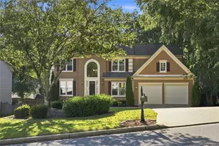 425 Fairford Ln, Duluth, GA 30097 - Photo 2