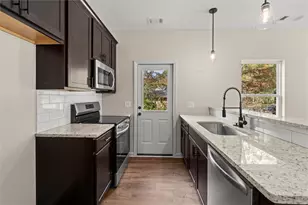 654 King St, Carrollton, GA 30117 - Photo 10