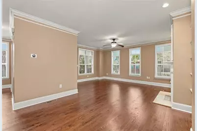1116 Glenridge Place #605, Sandy Springs, GA 30342 - Photo 12