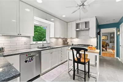 3585 Sunderland Circle NE, Brookhaven, GA 30319 - Photo 12