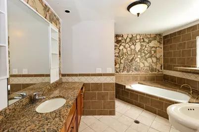 5075 Winters Chapel Road, Atlanta, GA 30360 - Photo 18