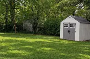 2233 Dillard St, Tucker, GA 30084 - Photo 2