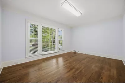 7525 S Spalding Lake Drive, Sandy Springs, GA 30350 - Photo 2