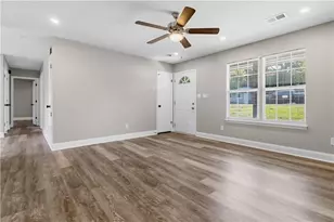 253 Deerfield Dr, Jonesboro, GA 30238 - Photo 6