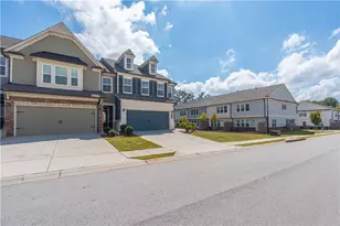 2259 Richmond Row Dr, Suwanee, GA 30024 - Photo 2