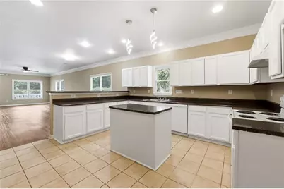 1921 Dunlap Avenue, East Point, GA 30344 - Photo 10