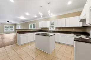 1921 Dunlap Ave, East Point, GA 30344 - Photo 10