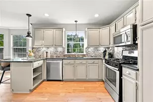 690 Ruxbury Ct, Suwanee, GA 30024 - Photo 16