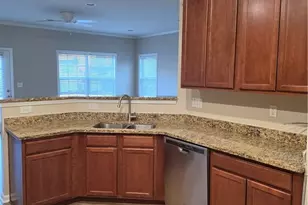 2710 Cedar Dr, Lawrenceville, GA 30043 - Photo 10