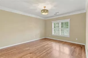 129 Holiday Road E, Buford, GA 30518 - Photo 14