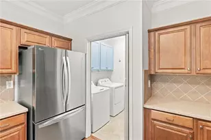 129 Holiday Road E, Buford, GA 30518 - Photo 12