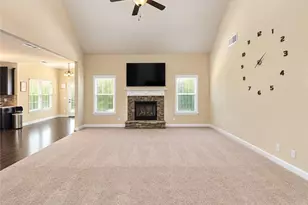 682 Mallard Cove, Loganville, GA 30052 - Photo 6