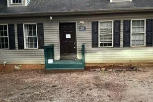 1303 W Solomon St, Griffin, GA 30223 - Photo 1