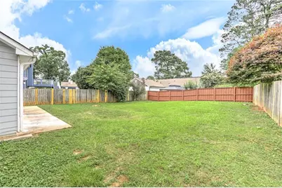 1039 Boardwalk Drive, Lawrenceville, GA 30044 - Photo 8