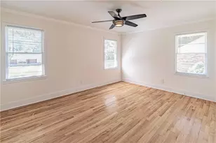 264 E Broad St, Winder, GA 30680 - Photo 28