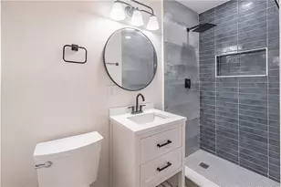 264 E Broad St, Winder, GA 30680 - Photo 32