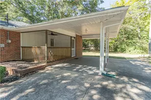 264 E Broad St, Winder, GA 30680 - Photo 4