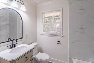 264 E Broad St, Winder, GA 30680 - Photo 24