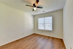 1230 Brook Meadow Ct, Lawrenceville, GA 30045 - Photo 32
