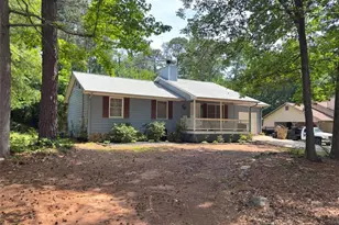 35 Pleasant Valley Rd, McDonough, GA 30253 - Photo 2