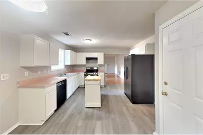 7185 Lone Oak Way, Lithonia, GA 30058 - Photo 6