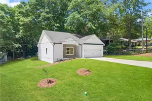 43 Anderson St, Jefferson, GA 30549 - Photo 1