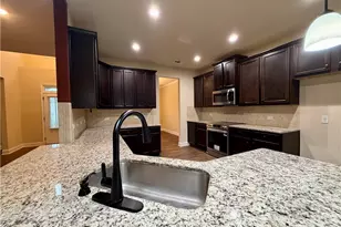 3030 Sarah Ln, Griffin, GA 30224 - Photo 6