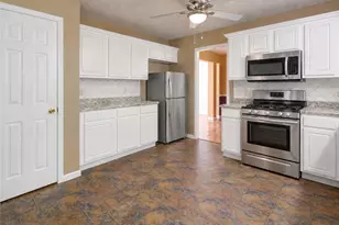 6760 Payne Ct, Cumming, GA 30028 - Photo 4